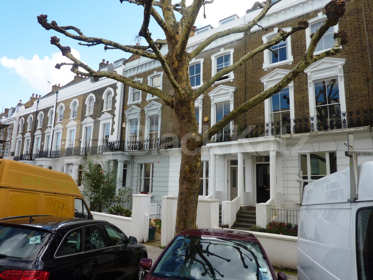 Stunning 3 bed with period features high ceilings and two bathrooms mins to park Gloucester Avenue, Regents Park